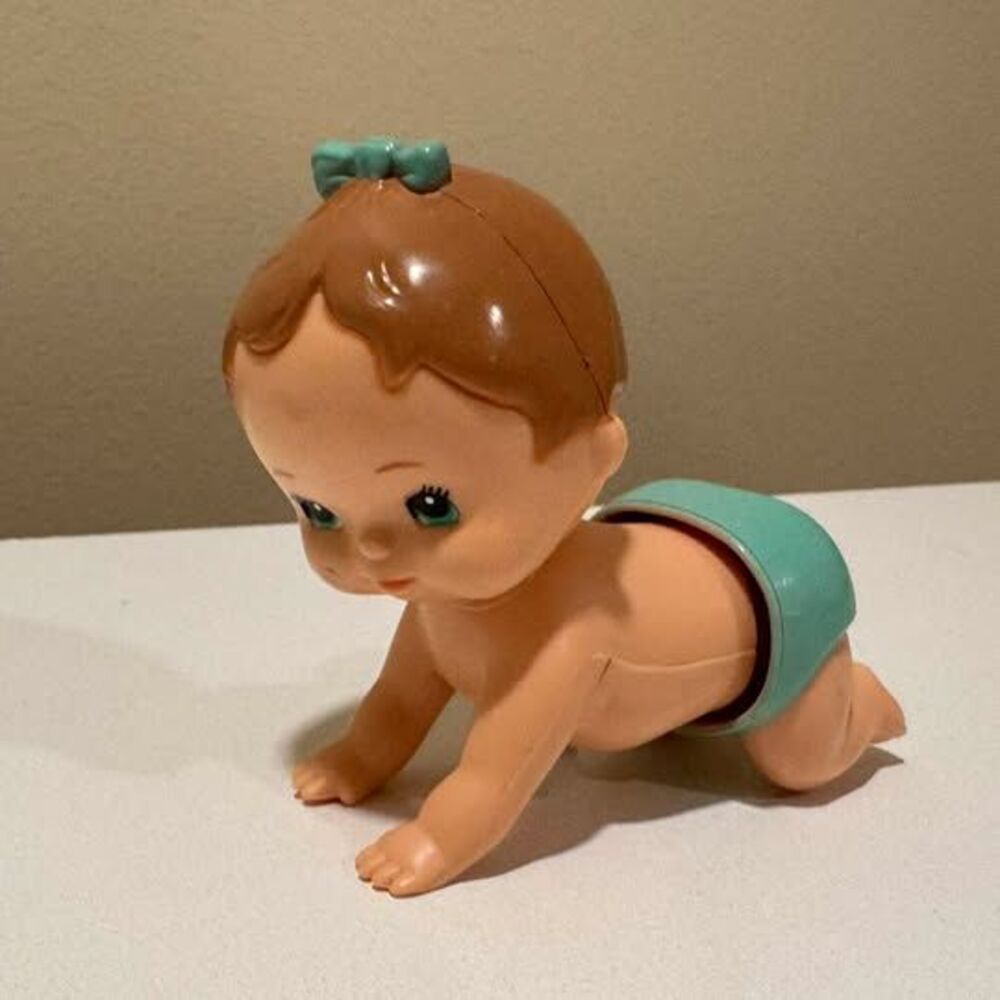 Vintage 1977 Tomy Wind-Up Crawling Baby Doll